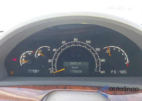 2005 Mercedes-Benz S 500 z USA, uszkodzony, nr VIN WDBNG75J65A451686